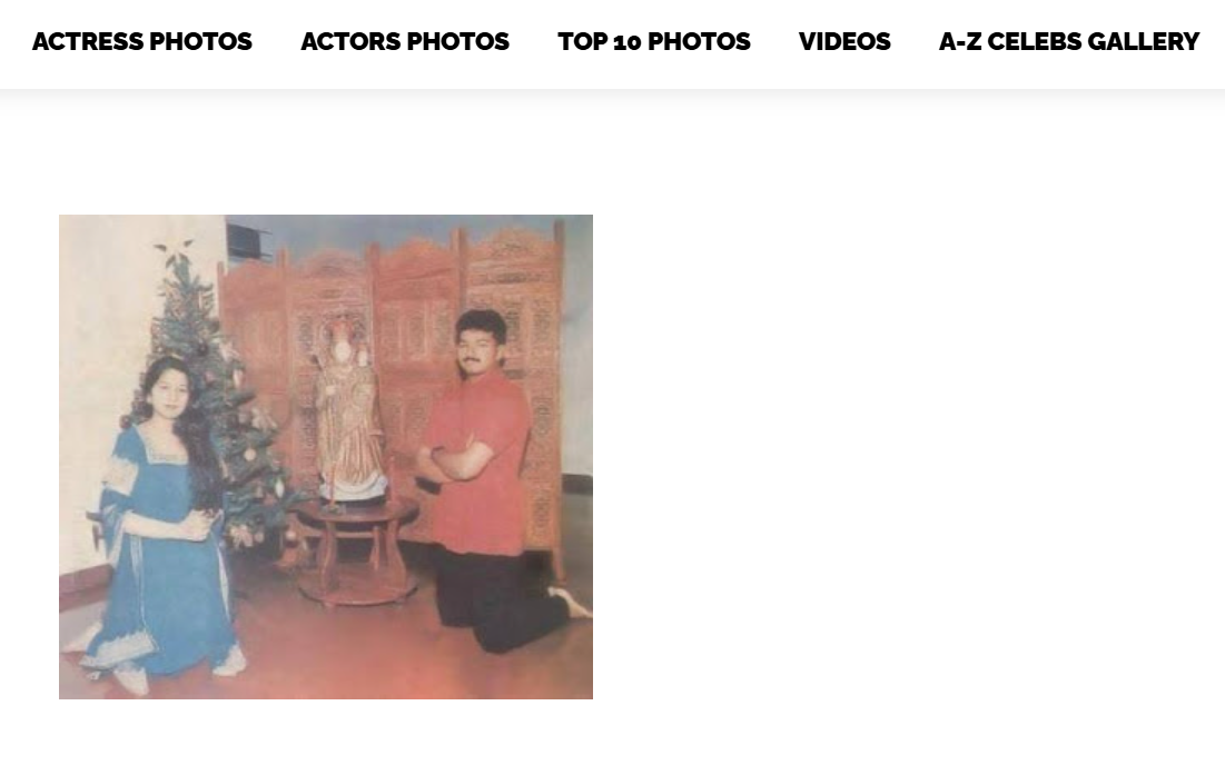 விஜய் மற்றும் திரிஷாவின் பழைய படம்.