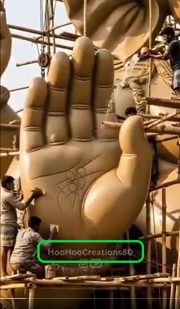 உலகின் மிகப்பெரிய விநாயகர் சிலை சென்னையில் வைக்கப்பட்டுள்ளது.