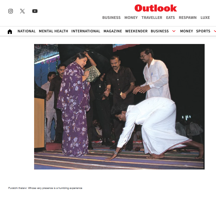 ஜெயலலிதா காலில் விஜய் விழுந்ததாக பரவும் படம்.