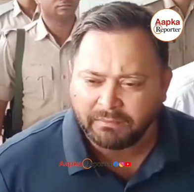 बस कुर्सी चाहिए भाड़ में जाए जनता