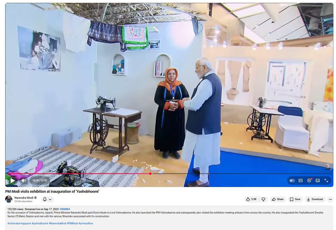 ಕೃತಕ ಗುಡಿಸಲಿನಲ್ಲಿ ಬಡ ಮಹಿಳೆಯನ್ನು ಭೇಟಿ ಮಾಡಿದಂತೆ ನಟಿಸುತ್ತಿರುವ ಪ್ರಧಾನಿ ನರೇಂದ್ರ ಮೋದಿ? ವೈರಲ್ ಫೋಟೋ ಹಿಂದಿನ ಸತ್ಯವೇನು?