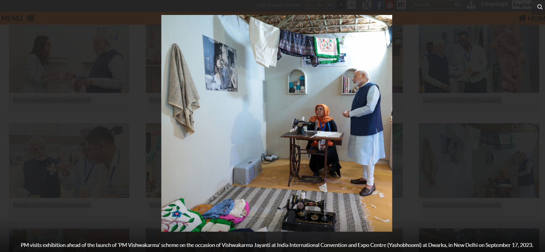 ಕೃತಕ ಗುಡಿಸಲಿನಲ್ಲಿ ಬಡ ಮಹಿಳೆಯನ್ನು ಭೇಟಿ ಮಾಡಿದಂತೆ ನಟಿಸುತ್ತಿರುವ ಪ್ರಧಾನಿ ನರೇಂದ್ರ ಮೋದಿ? ವೈರಲ್ ಫೋಟೋ ಹಿಂದಿನ ಸತ್ಯವೇನು?