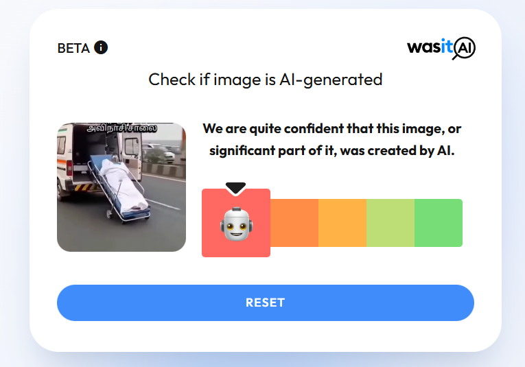 ஓடும் ஆம்புலன்சிலிருந்து ஸ்ட்ரெச்சருடன் தவறி விழுந்த நோயாளி.