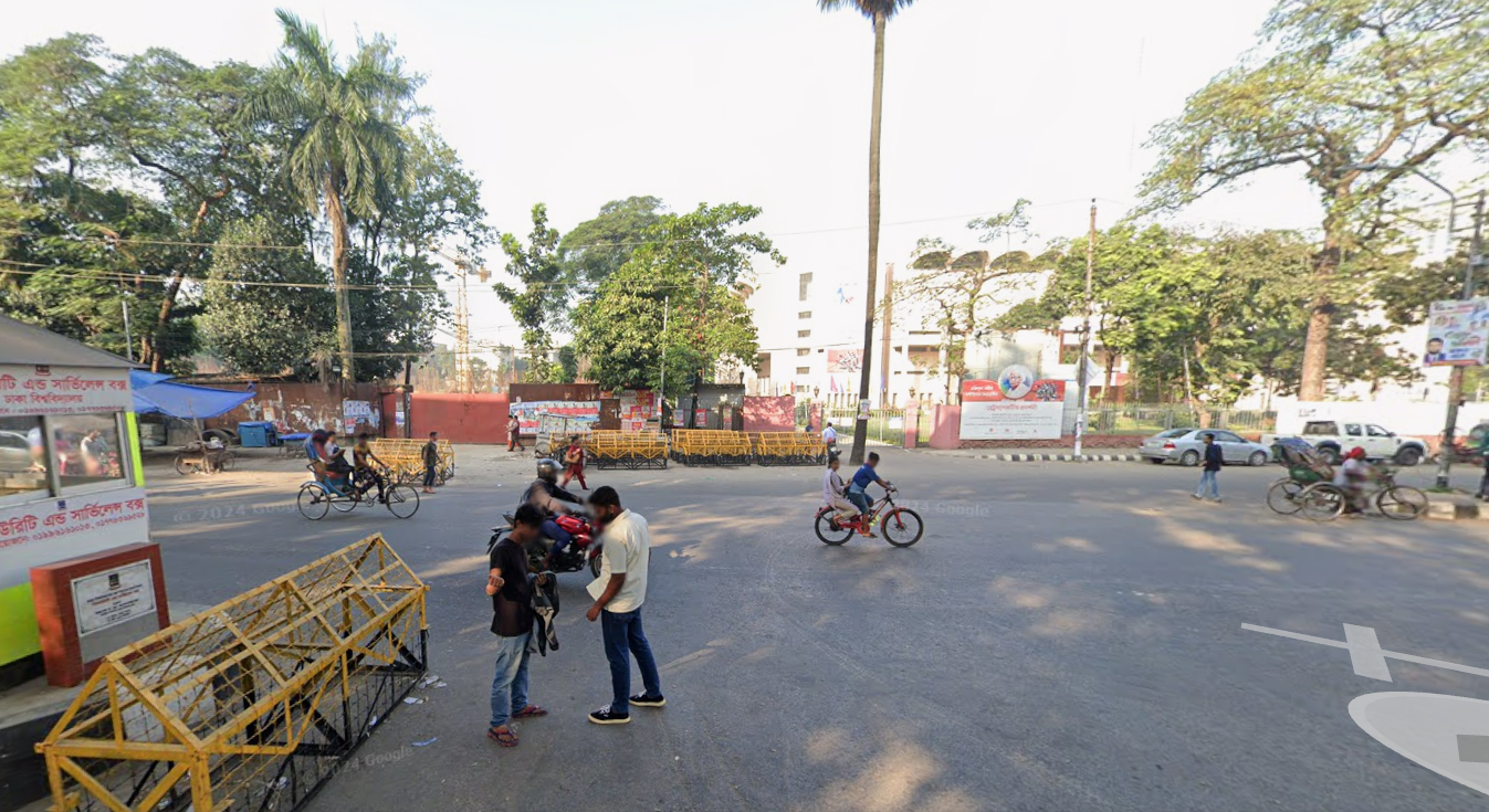 पश्चिम बंगालमध्ये बाबरी मशीदीची मागणी करणाऱ्या मुस्लिमांवर पोलिसांनी लाठीमार केल्याचा दावा करणारा व्हायरल व्हिडीओ बांगलादेशातील